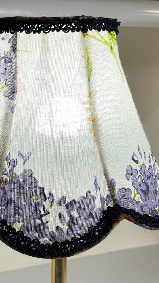 Vintage Plexiglas and lilac fabric lamp – Table lamps, Textile (photo 19 of 29)