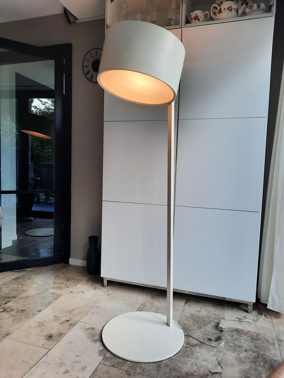 Image 1 of Lampada da terra di design Lirio by Philips
