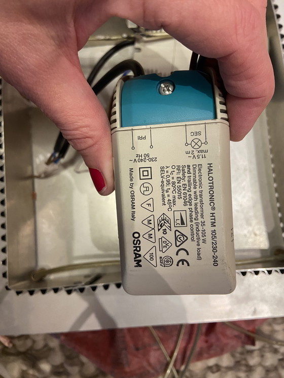 Image 1 of Design Hanglamp met 4 Melkwitte Kelken