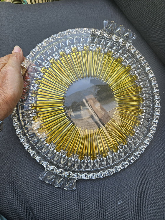 Image 1 of Tortenständer aus gelbem Walther-Glas