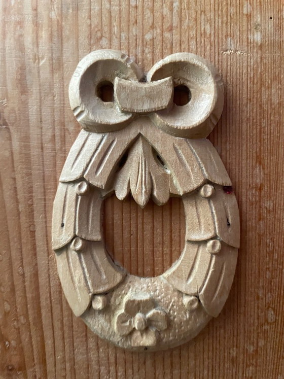Image 1 of 2 bedden hout met twee nachtkastjes. Jugendstil style