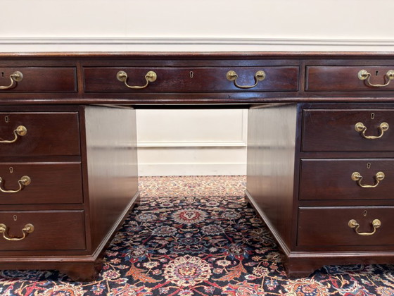 Scrivania inglese classica con pelle marrone – Scrivanie, Leather, Wood (photo 10 of 17)