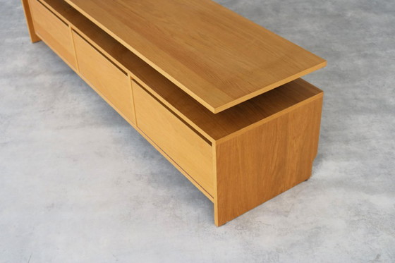 Image 1 of vintage tv-meubel | lowboard | eiken | Zweeds 