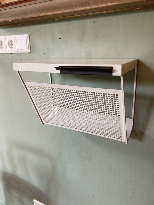 Pilastro tjerk reijenga notare wandkast tijdschriftenrek