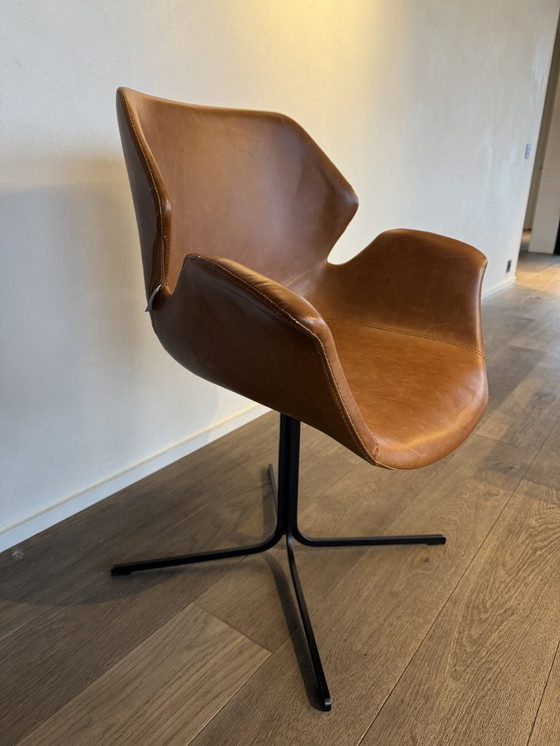 Image 1 of Pure - Sedia da pranzo Nikki con braccioli marrone