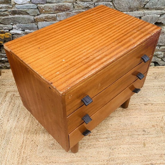 Cassettiera vintage con maniglie in pelle – Anni '50/'60 – Cassettiere, Legno (photo 17 of 25)