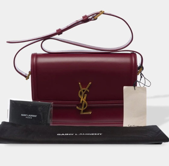 Image 1 of Sac YVES SAINT LAURENT en Cuir Bordeaux - 103446