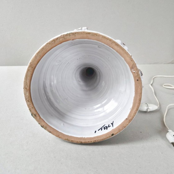 Image 1 of Vintage Italiaanse keramische lamp uit de jaren 50 met bloemversiering.