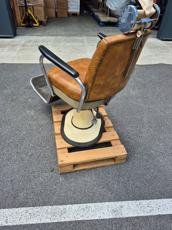 Image 1 of Silla de barbero antigua