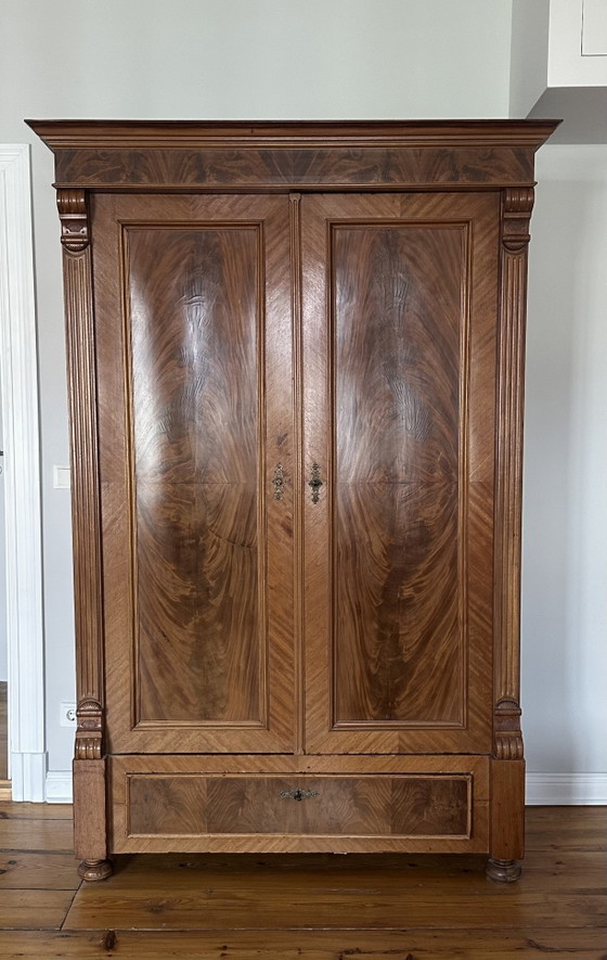 Image 1 of Magnifique meuble démontable de style Gründerzeit, en bois massif foncé – prêt à l'emploi