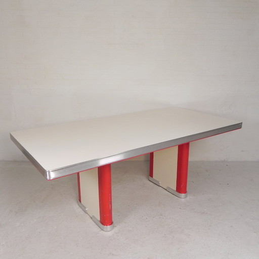 Ahrend Oda eettafel, bureau, met aluminium rand, jaren 50