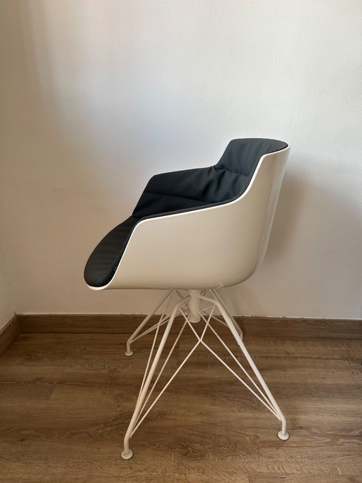 MDF Italia Flow Slim Fauteuil Gestoffeerd Frame LEM