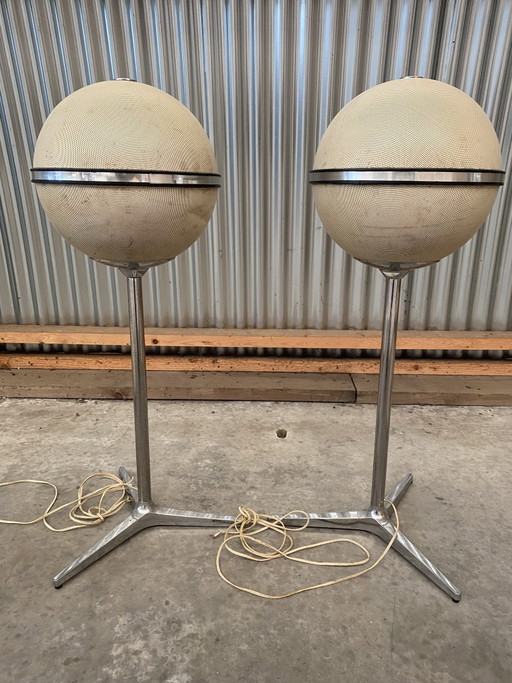 Grundig Vintage-Lautsprecher, weiß auf Sternenfuß – decoratie, Metal, Chrome