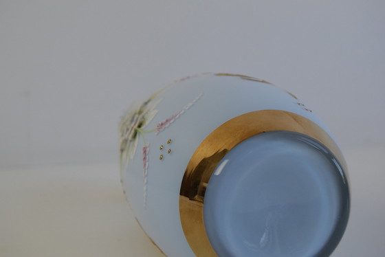 Image 1 of Antico vaso in porcellana dipinto a mano con doratura, inizio XX secolo