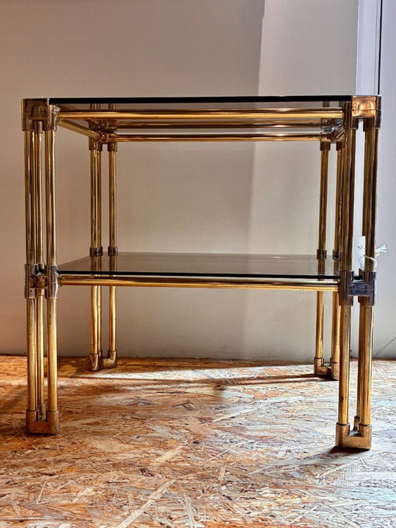 Pair of vintage Hollywood Regency style side tables, in brass and glass, dating from the 1970s. – Metal (photo 6 of 19)