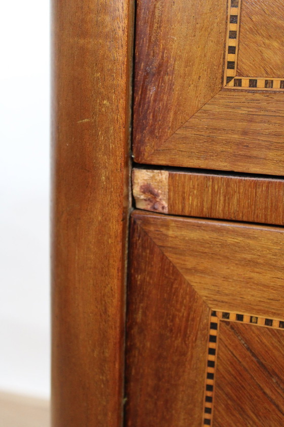 Image 1 of CÓMODA CON TAPA DE MÁRMOL ROSA