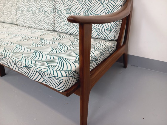 Image 1 of Arne Wahl Iversen voor Komfort 3-zits Scandinavische vintage bank in teak en stof uit de jaren 60