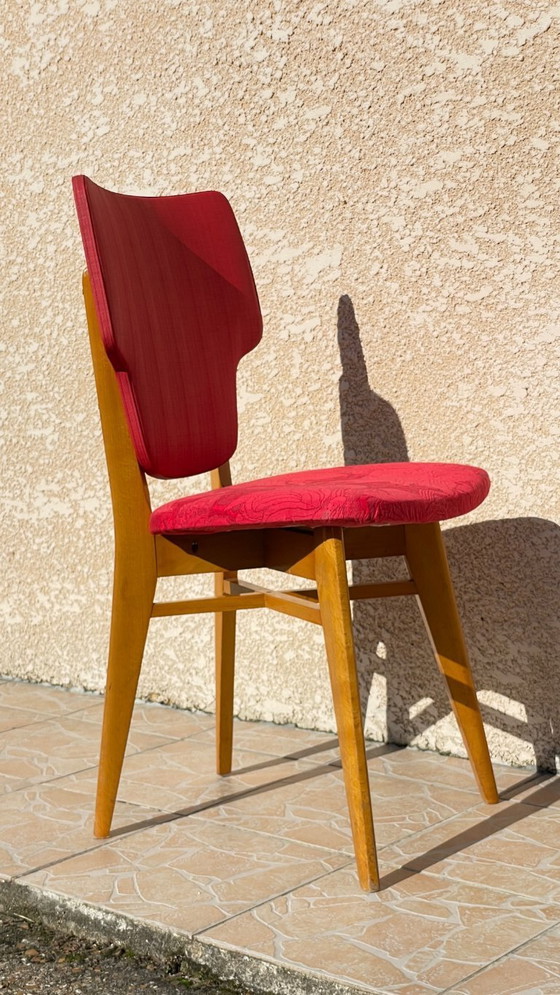 Image 1 of Graphic RED Retro Vintage Chair