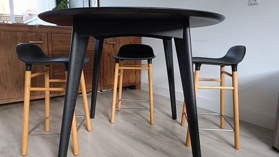 Image 1 of 4 sillas de bar Normann Copenhagen Form