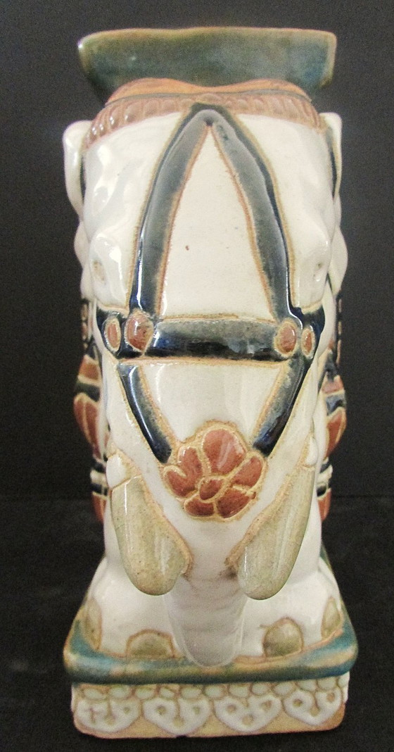 Image 1 of Oliiefantentafeltje