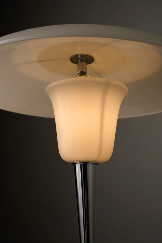 Art Deco Glass Mushroom Table Lamp (photo 8 of 11)