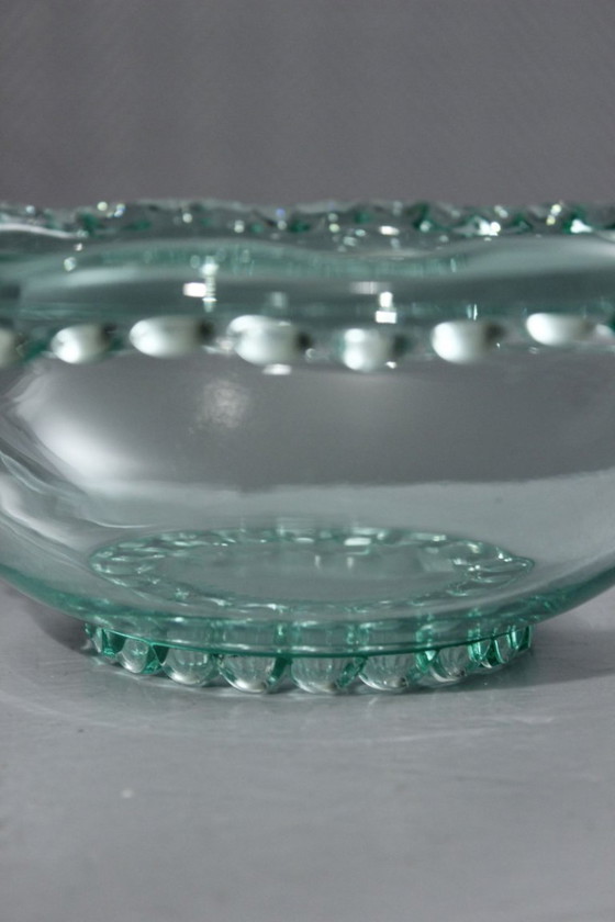 Image 1 of Coupe à fruits ou saladier cristal rebord perlé Pierre d'Avesn France 1940s