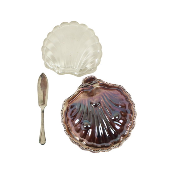 Image 1 of Piatto da burro a conchiglia Queen Anne