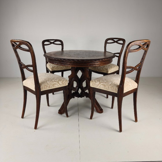 Image 1 of Black Forest-style dining table by Horrix – circa 1880