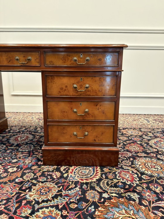 Scrivania classica italiana in radica di noce con pelle verde – Scrivanie, Leather, Wood (photo 11 of 15)