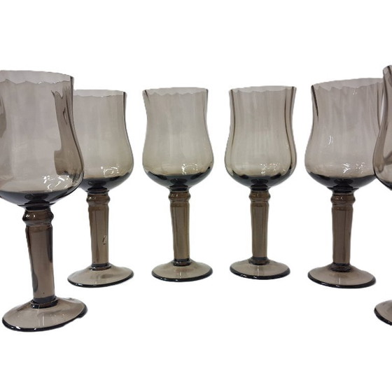 Image 1 of Bicchieri da vino con stelo in stile moderno di metà secolo - Set da 6