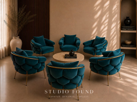✦ SET MIT 6 LUXURIÖSEN TÜRKIS-SESSELN | DESIGN | GOLDENES GESTELL – Velvet (photo 10 of 12)