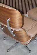 Sillón Vitra Eames Lounge + Otomana - Piel Premium F Camel
