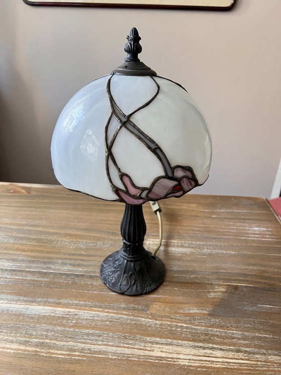 Image 1 of Vintage Tiffany style table lamp, small floor lamp