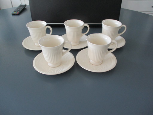 5 Sets Tasse à café avec assiette de Wedgwood, modèle Edme