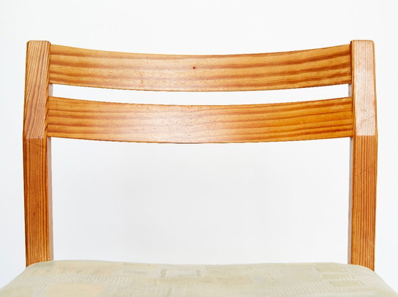 Image 1 of Grenenhouten eetkamerstoelen nr. 404 van Niels O. Møller Moller voor J.L.Møller, set van 6