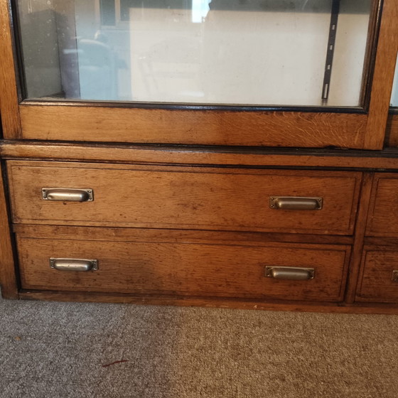 Antique Shop Cabinet / Apothecary Cabinet (Vintage) – Display cabinets, Wood (photo 4 of 5)