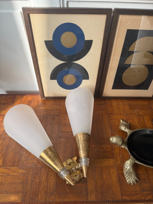 Art Deco wandlamp van messing en kunststof