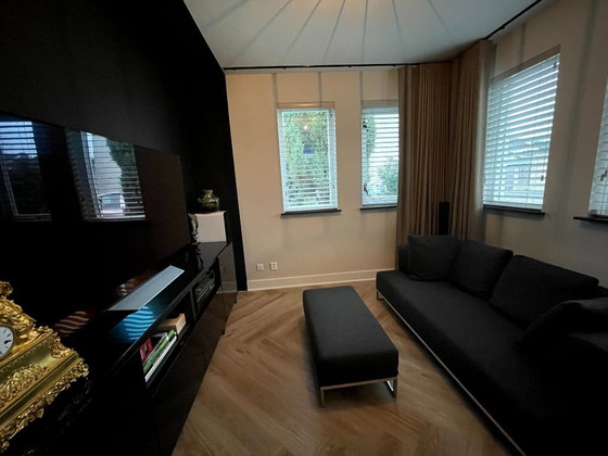 Image 1 of B&B Italia 2-zitsbank Solo met bijpassende poef