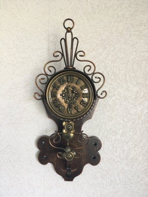 Reloj de pared antiguo Kienzl