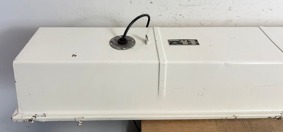 Image 1 of Tube lumineux suspendu industriel beige de la marque Famor, années 1970