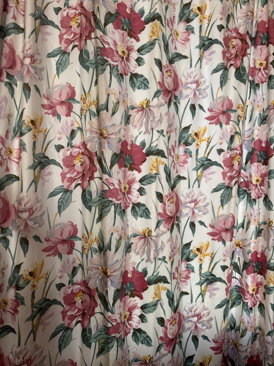 Laura Ashley Floral Curtains 70s – Wall decoration, Cotton (photo 10 of 14)