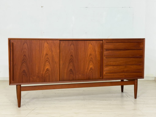 Deens teakhouten dressoir van HP Hansen – Woonkamerkast in mid-century stijl uit de jaren 60