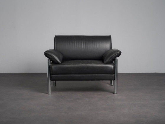 Leather and Chrome Lounge Chair, Italy, 1990s – Armchairs (photo 2 of 10)