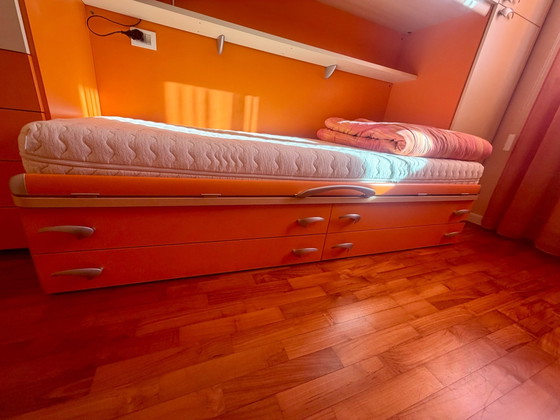 Molteni Brücken-Kinderzimmer creme und orange – Molteni&C, Kleiderschränke, Holz, Aluminium (photo 9 of 10)
