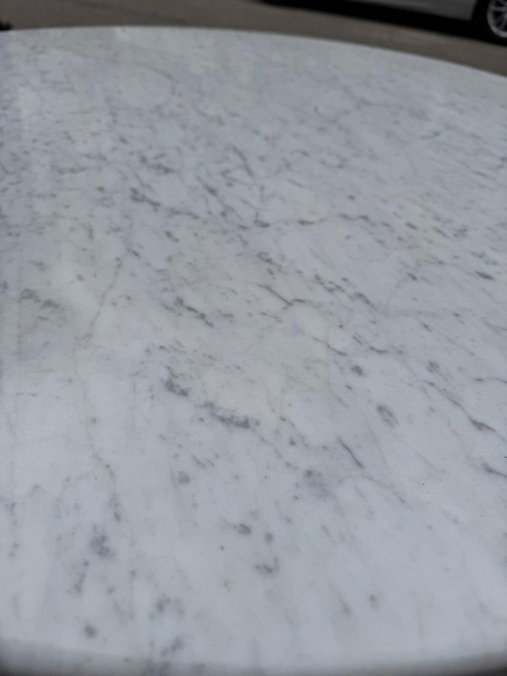 Ronde massief marmeren eettafel Ø110 cm – zwart onderstel – Marble, Wood (photo 5 of 7)