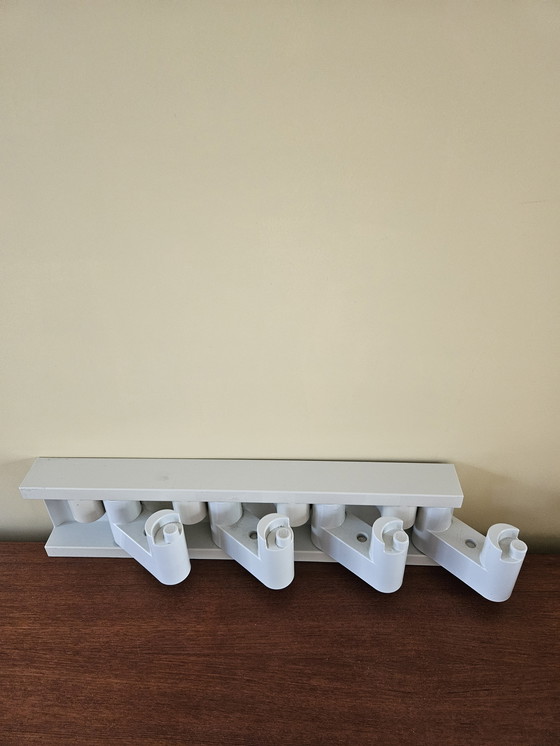 Image 1 of Vintage Space Age Kapstok – Benanti & Brunori voor Velca Legnano – Jaren '70