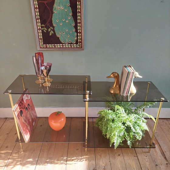 Image 1 of Vintage rookglas bijzettafel Hollywood Regency 