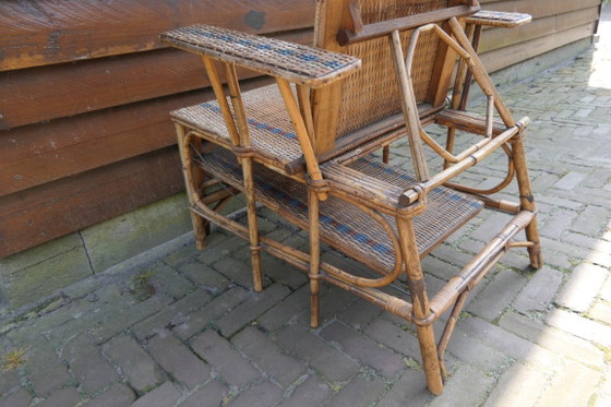 Image 1 of prachtige antieke Franse lounge ligstoel, gemaakt van rotan en bamboe