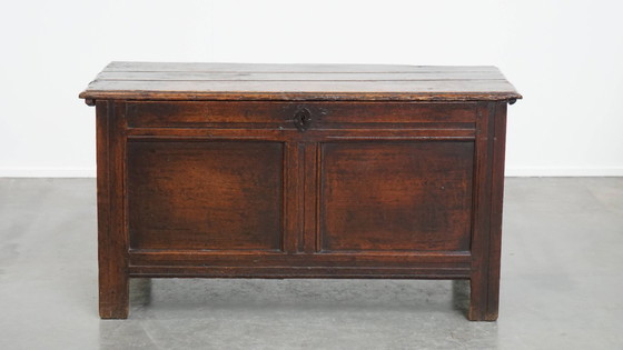 Image 1 of Cofre antiguo de roble inglés del siglo XVII