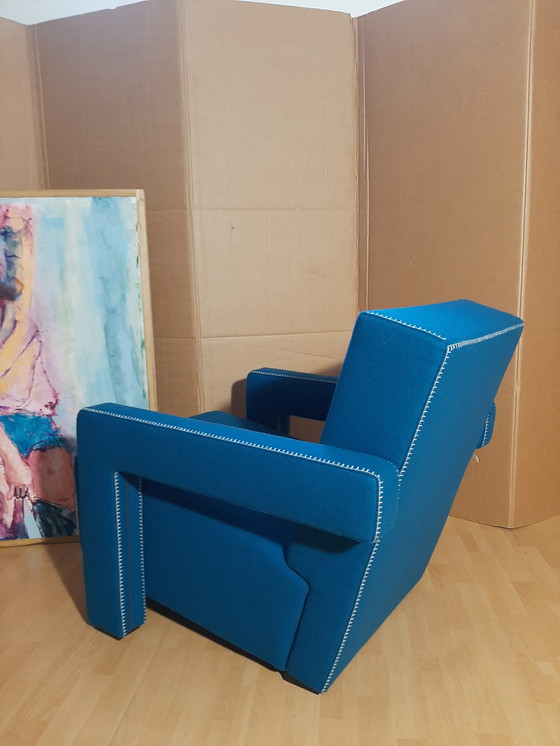 Image 1 of Cassina Utrecht 637, nueva, nunca usada, en tela de lana azul petróleo (serie 13L), costuras de caballo